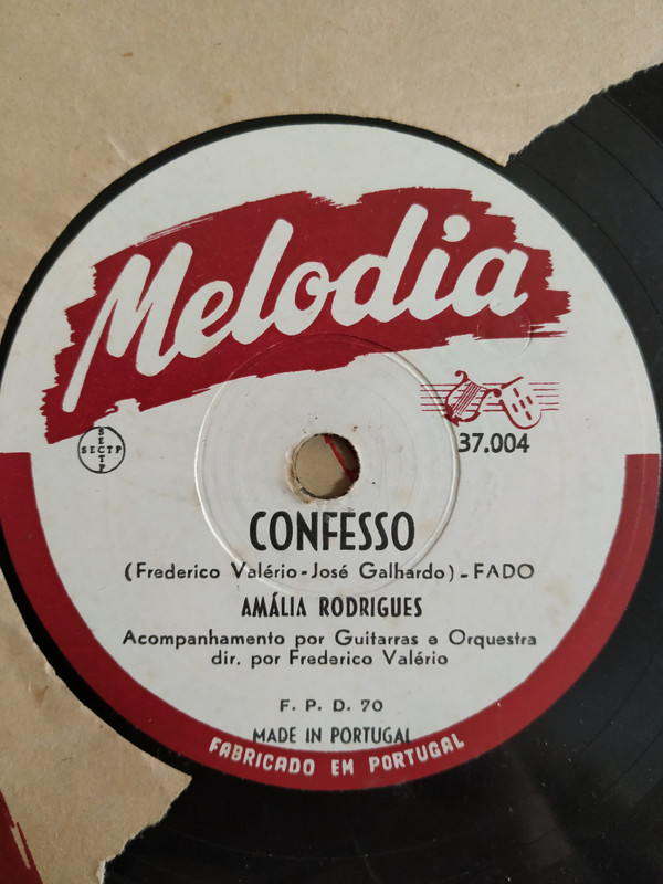 Accords et paroles Confesso Amália Rodrigues