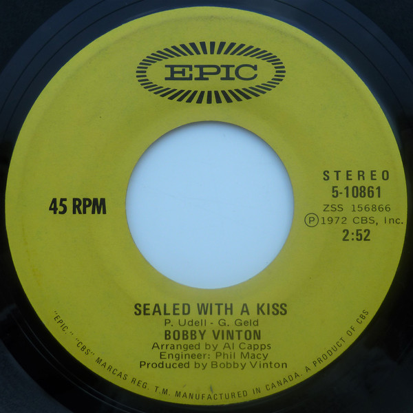 Accords et paroles Sealed with a Kiss Bobby Vinton