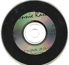 Accords et paroles Love Sneakin Up On You Bonnie Raitt