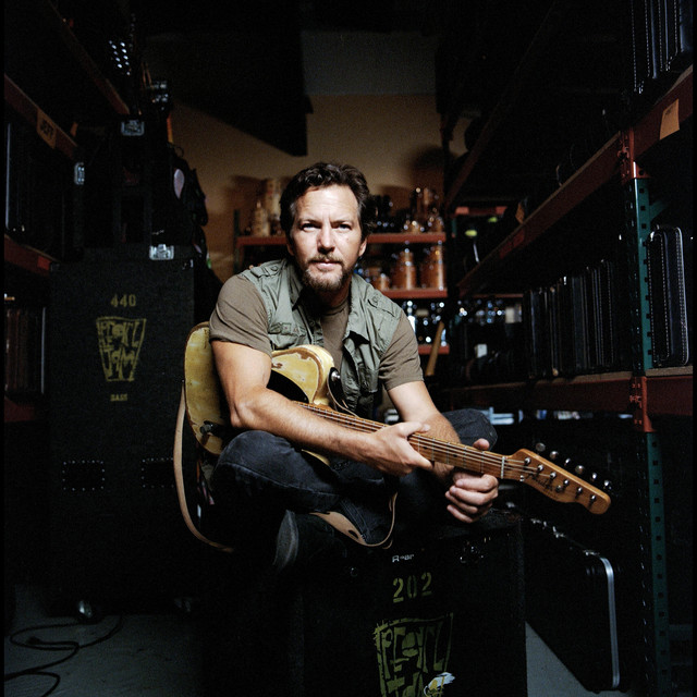 Accords et paroles You've got to hide your love away Eddie Vedder