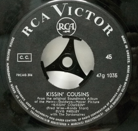 Accords et paroles One Boy Two Little Girls Elvis Presley