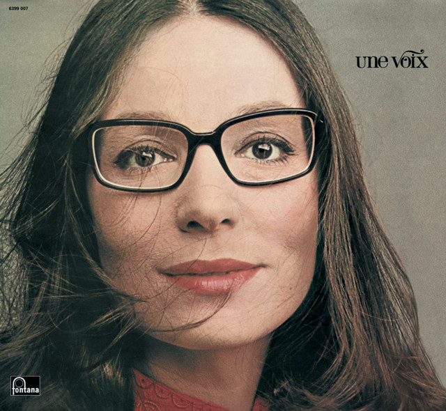 Accords et paroles Aux marches du palais Nana Mouskouri