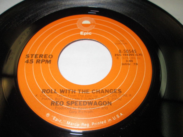 Accords et paroles Roll With The Changes REO Speedwagon