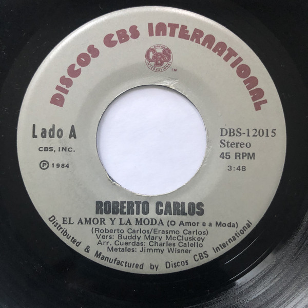 Accords et paroles O Amor É A Moda Roberto Carlos