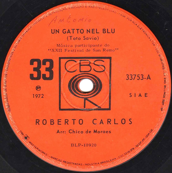 Accords et paroles Un Gatto Nel Blu Roberto Carlos