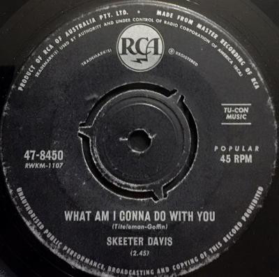 Accords et paroles What Am I Gonna Do With You Skeeter Davis