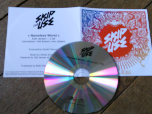 Accords et paroles Nameless World Skip The Use