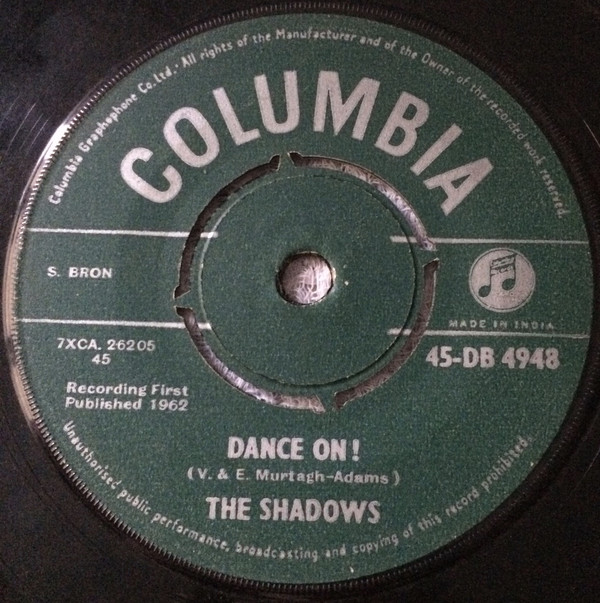 Accords et paroles Dance On The Shadows