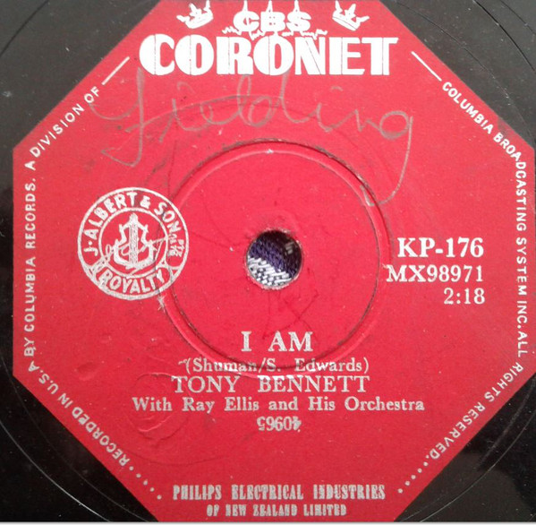 Accords et paroles In The Middle Of An Island Tony Bennett