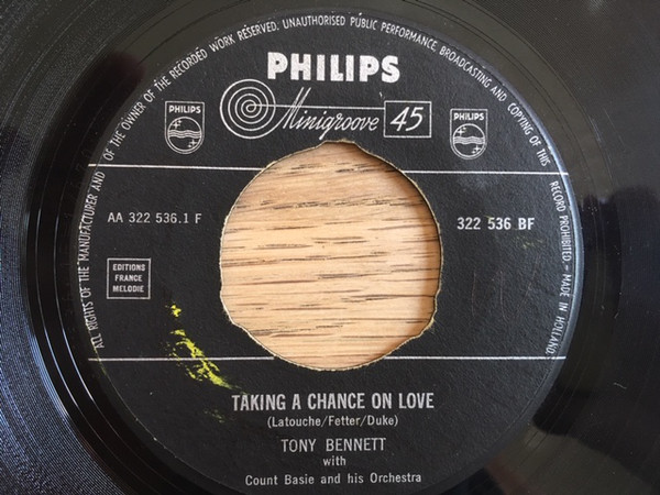 Accords et paroles Taking A Chance On Love Tony Bennett